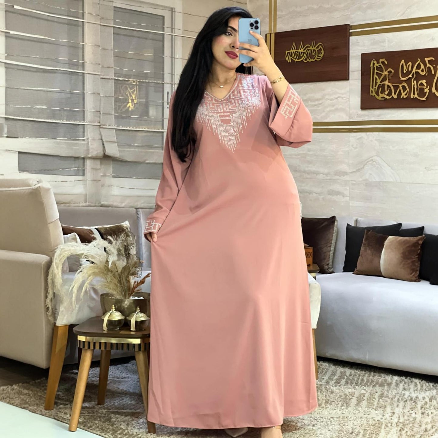 Abaya élégante en coton crêpe avec strass raffinés