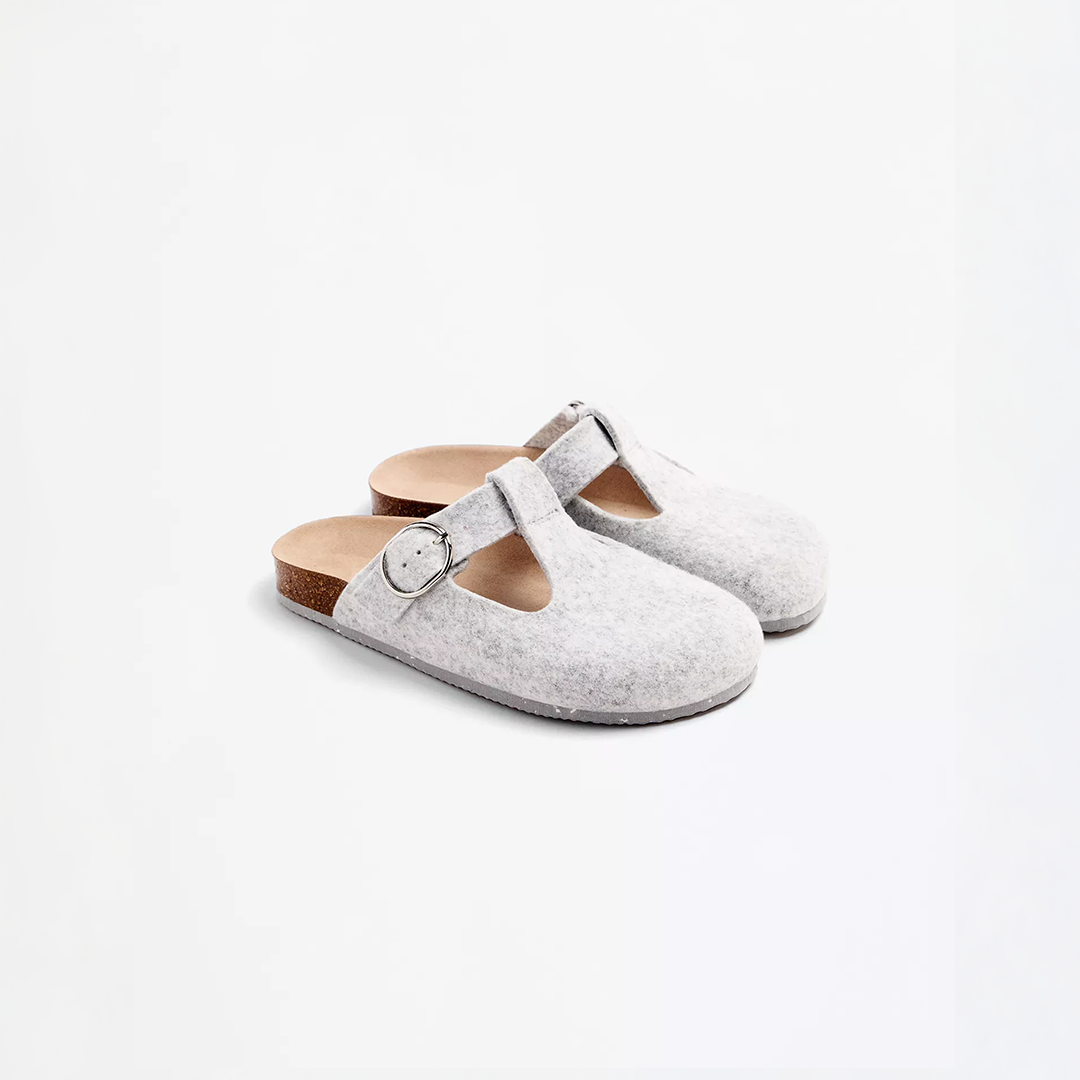 Sabots femme avec boucle – Style italien