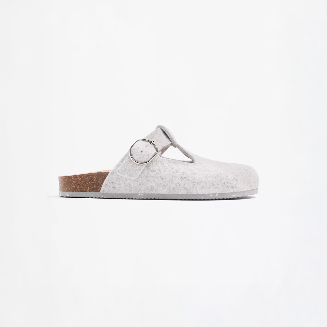 Sabots femme avec boucle – Style italien