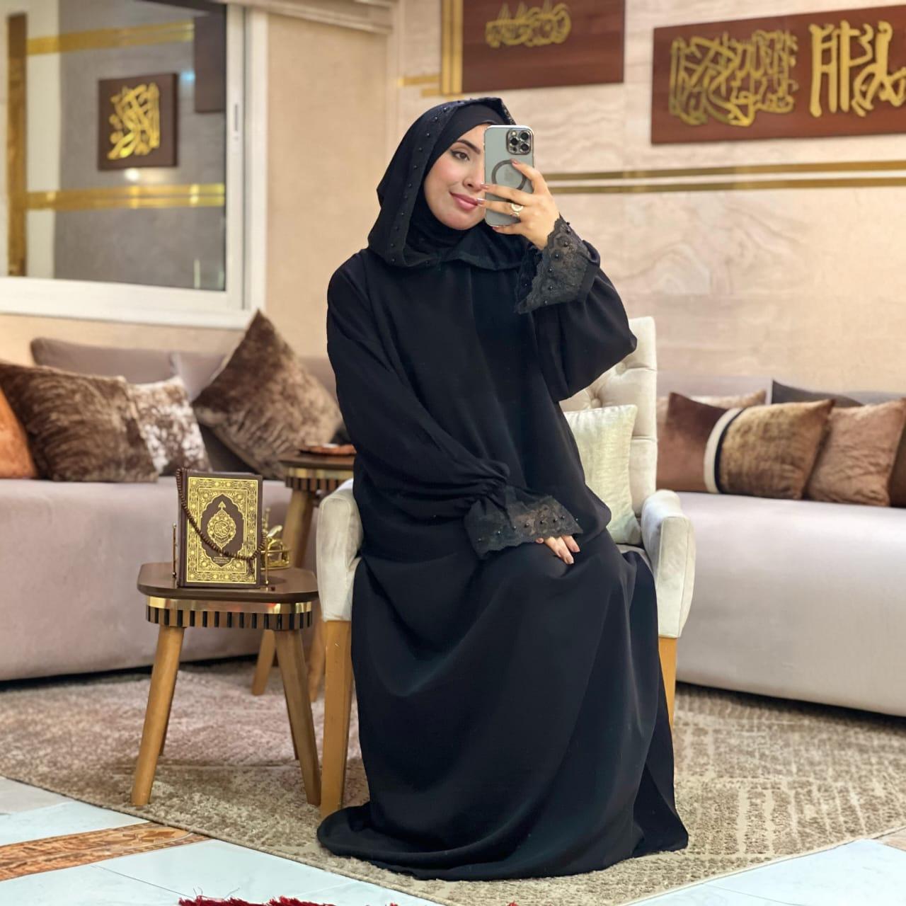 Abaya Royale avec Foulard Intégré