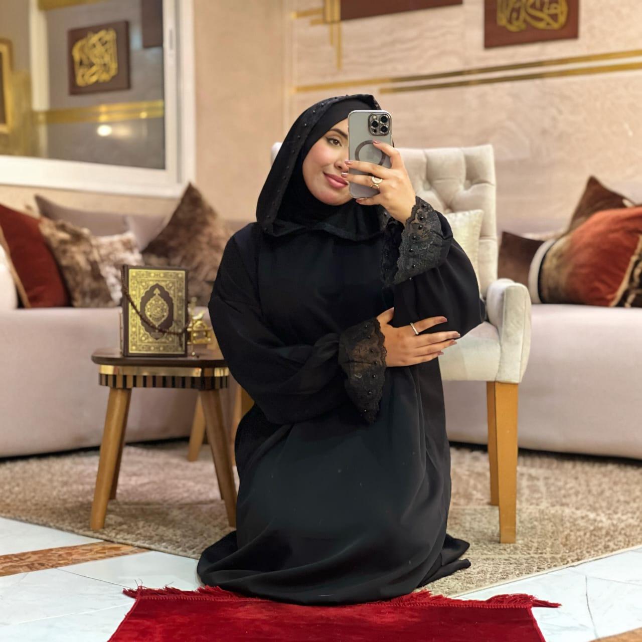 Abaya Royale avec Foulard Intégré